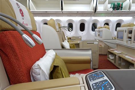 A Second Chance: A Review of Air India's 787 Biz to London .